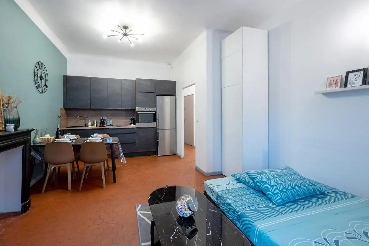 דירה אביניון Spacieux - Cosy - Hypercentre - Netflix - Free Wifi